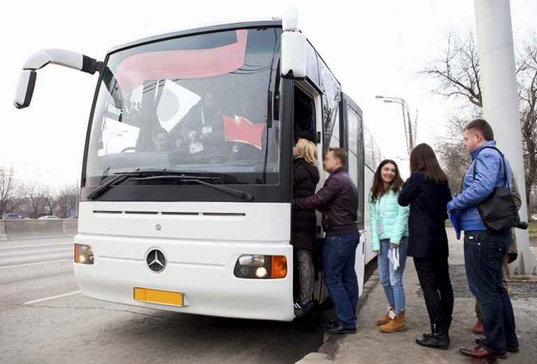 Пассажирские перевозки на автобусе из Осташков в Москва